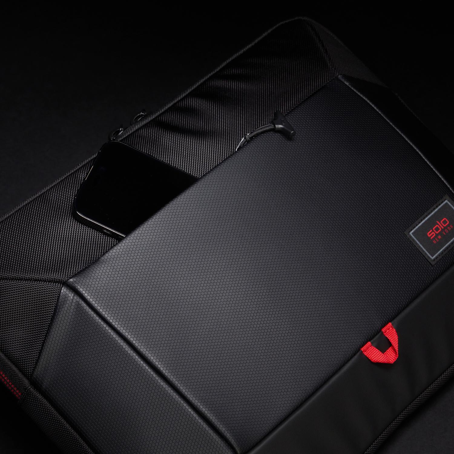 Solo Caliber Sleeve - Up to 15.9-inch Laptops (Black) - Image 4