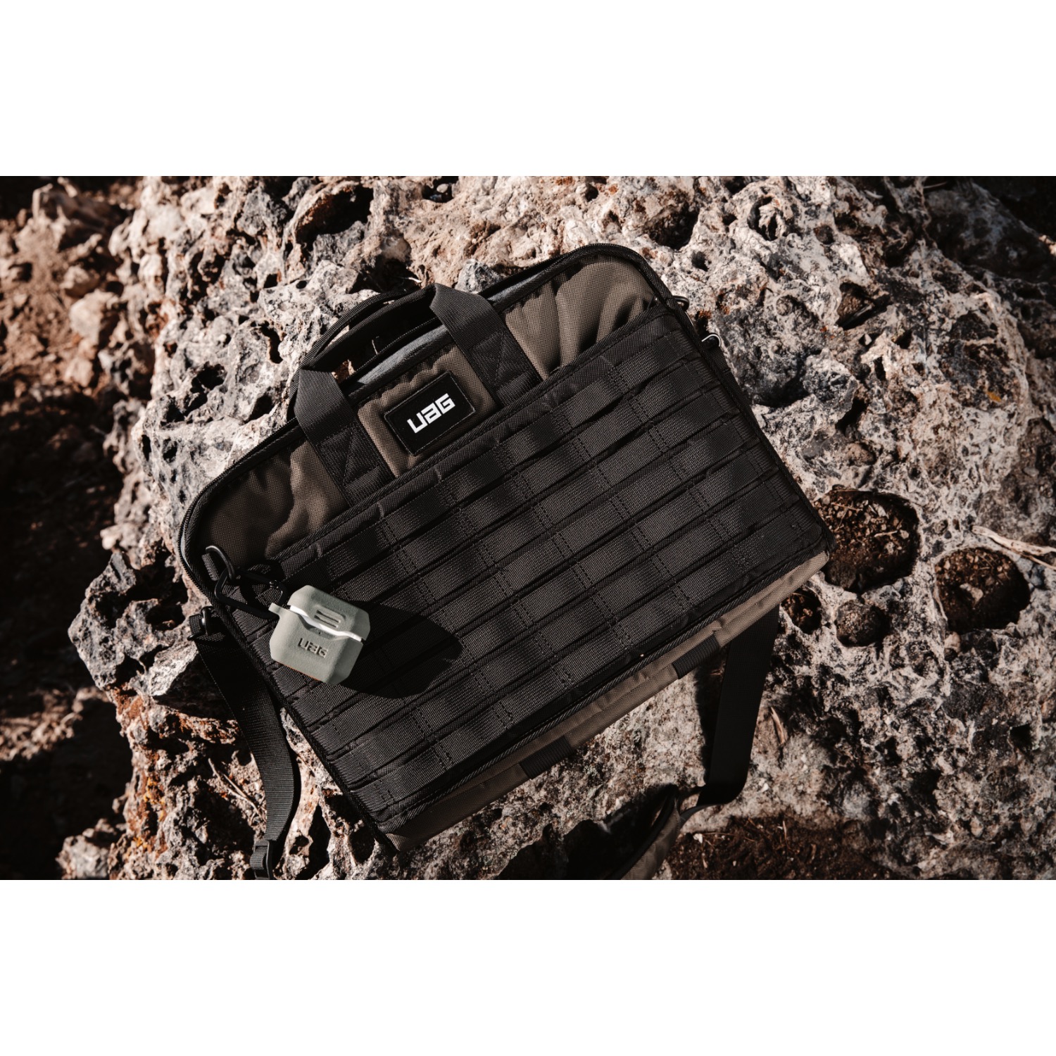 UAG Slim Laptop Briefcase - Up to 16-inch Laptops (Olive) - Image 11